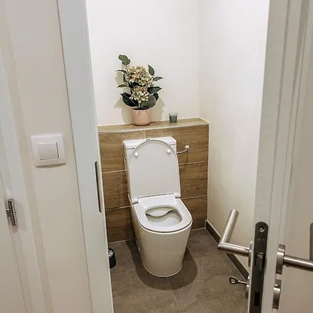 Stylish 1 Bedroom Office At Amazing Location * Praga